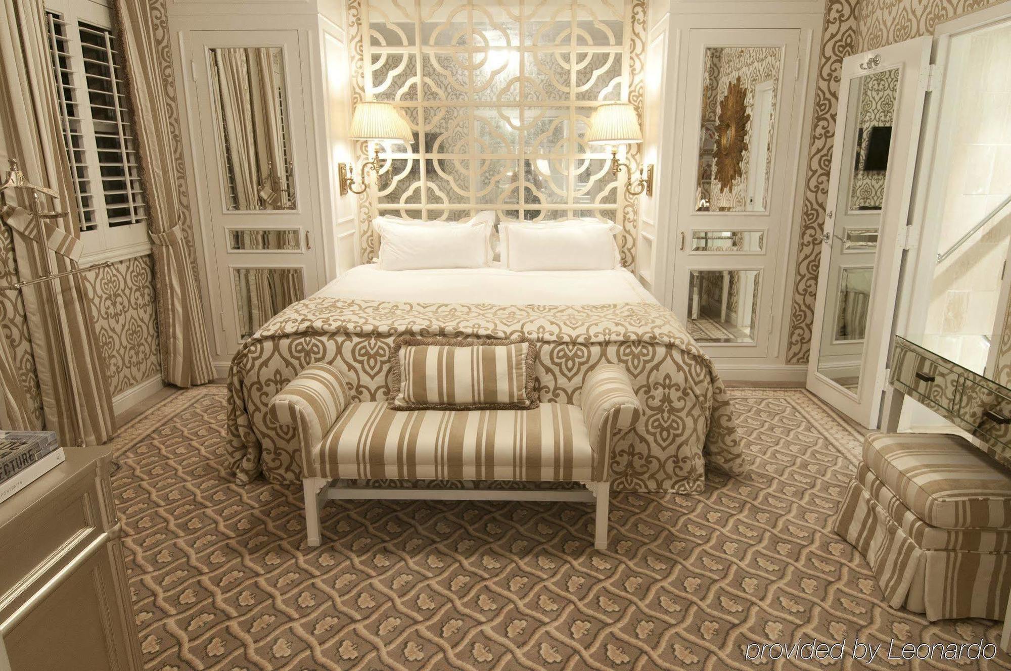 The Chesterfield Hotel Palm Beach Pokoj fotografie